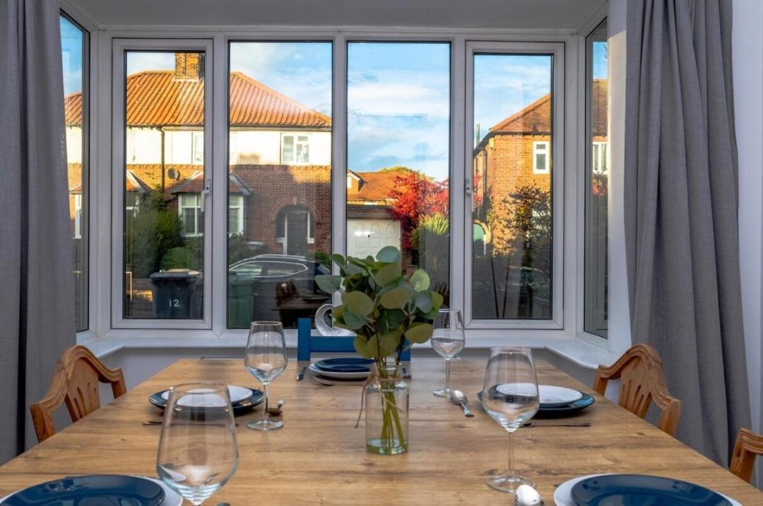 Вилла Charming York House- Walking Distance To Town Centre Экстерьер фото